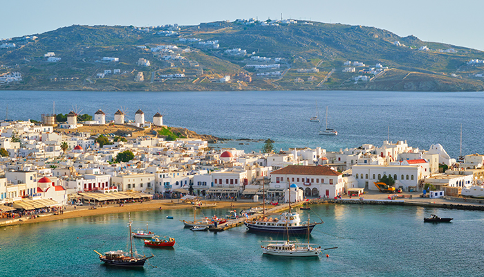 5 Most Beautiful Beach Towns Around the World for Your Next Holiday